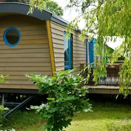 20 Qm - Zirkuswagen De Groon *